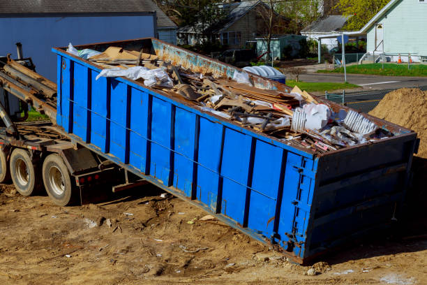 Best Garage Cleanout  in Bayonet Point, FL